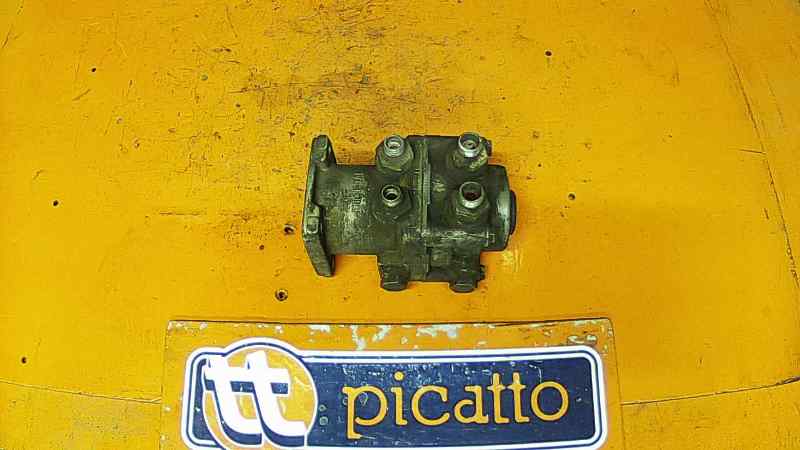 Sistema-DE-Aire-Comprimido-Camion-Valvula-Pedal-Freno-Pegaso-Troner